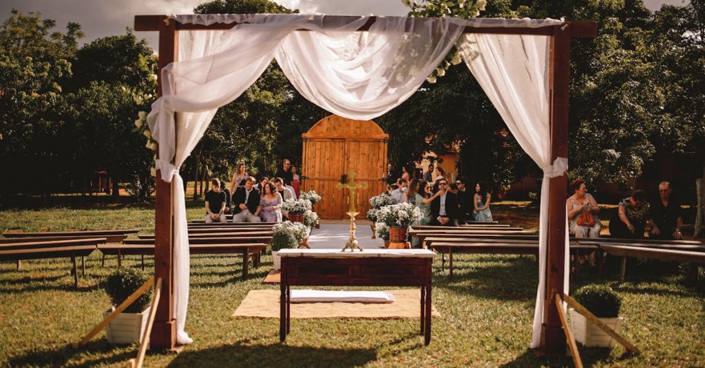 Beautiful garden wedding setup with altar and benches under a clear sky in Marechal Cândido Rondon, Brazil.